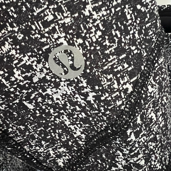 L-18 🍋Lululemon🍋 cropped leggings - Picture 5 of 5